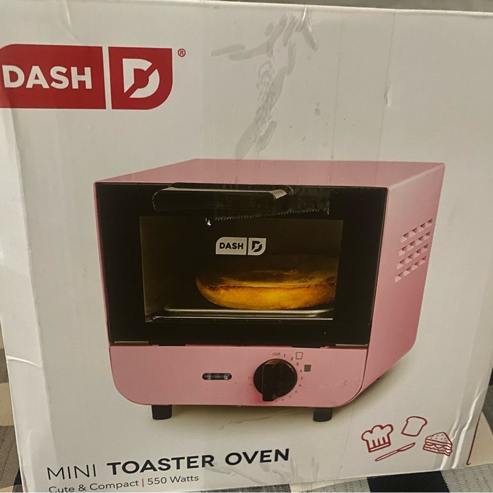 Dash Mini PINK Toaster Oven